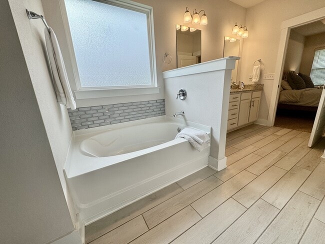 Building Photo - 4007 Amble Wy