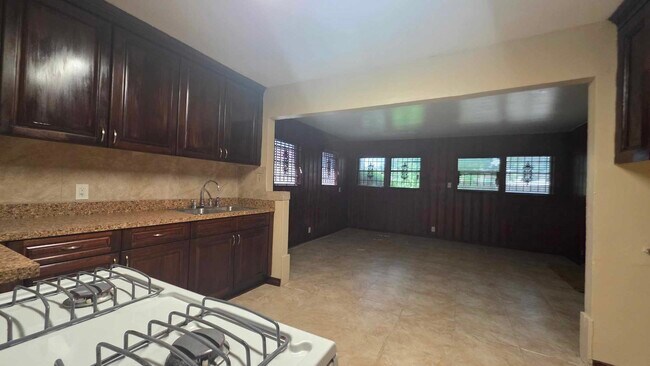 Building Photo - 4532 Briscoe St