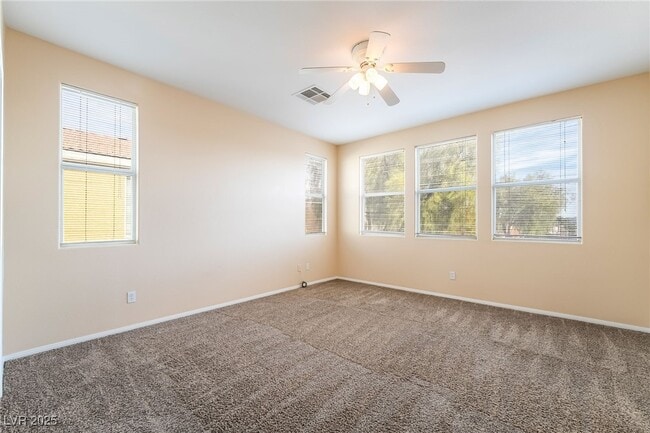 Building Photo - 744 Blue Barrel St