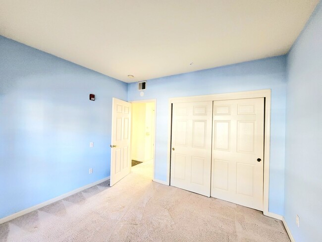 Building Photo - Beautiful Brisbane condo