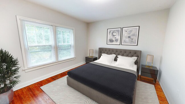 Building Photo - Beautiful 3 bedroom Clintonville home avai...