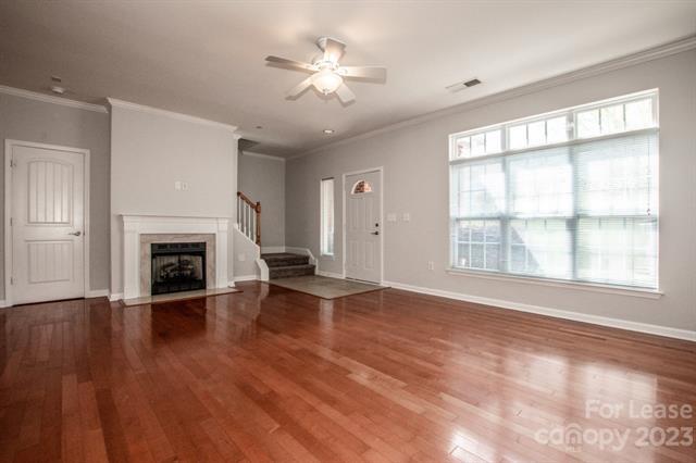 Building Photo - 1031 Central Park Cir