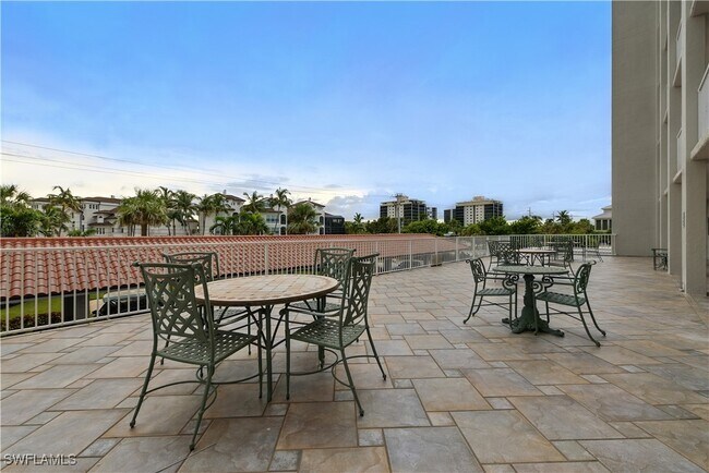 Building Photo - 26000 Hickory Blvd