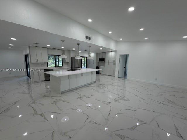 Building Photo - 6217 NW 75th Way