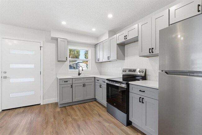 Building Photo - 113 145th Ave