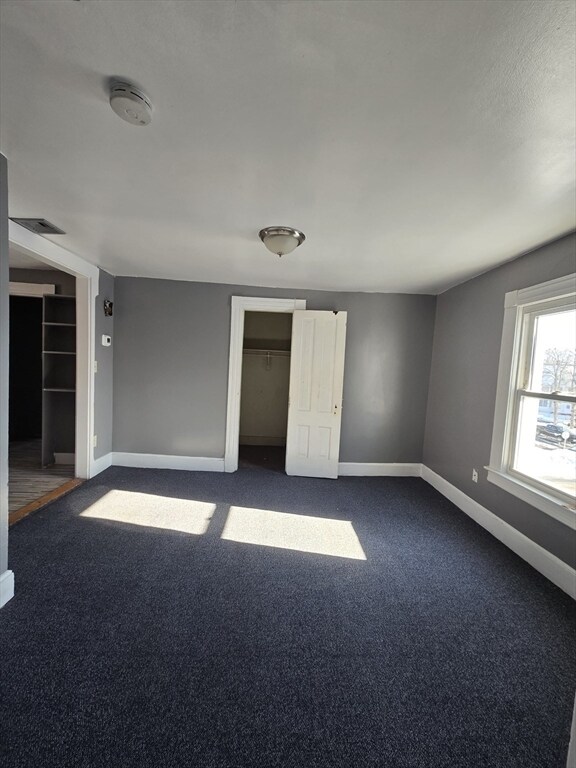 Building Photo - 254 Oakland St