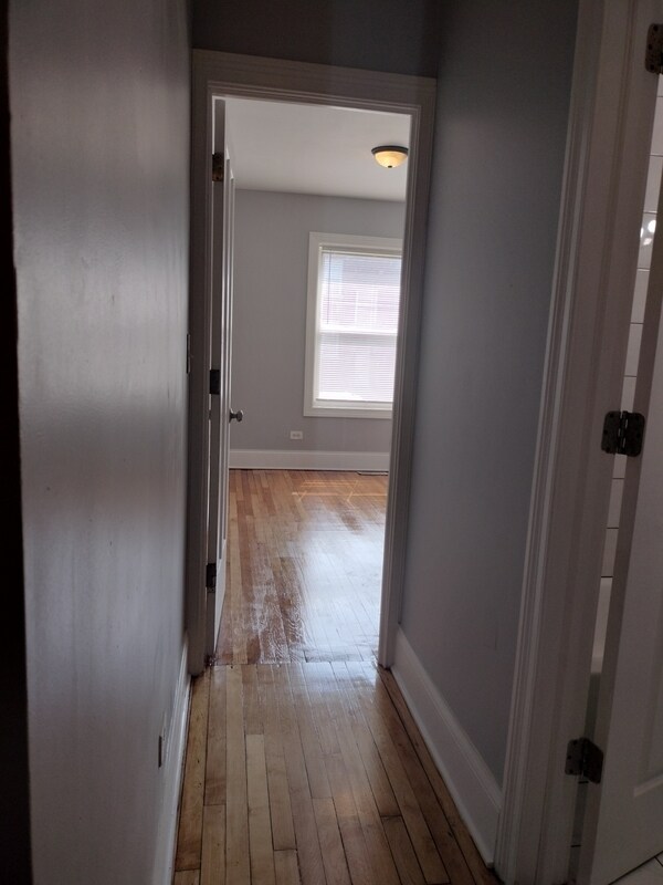 Building Photo - 7408 S Eberhart Ave