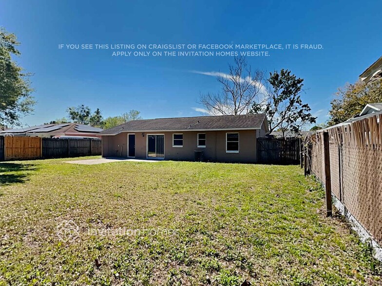 Building Photo - 3911 Wingward Ave