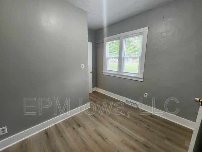 Building Photo - 151 French St
