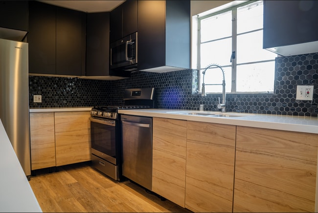 Building Photo - 5172 Brockbank Pl