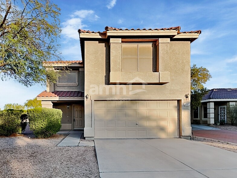 Primary Photo - 2467 E Peach Tree Dr