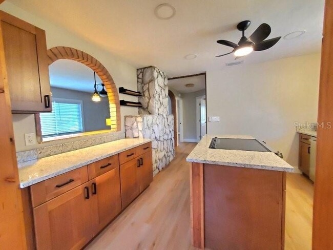 Building Photo - 219 Darst Ave