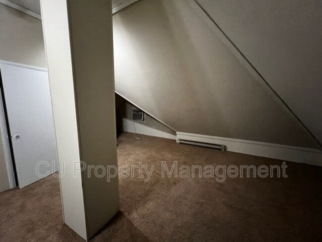 Building Photo - 603 W Union St