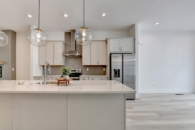 Building Photo - 503 Motivation Cir NW