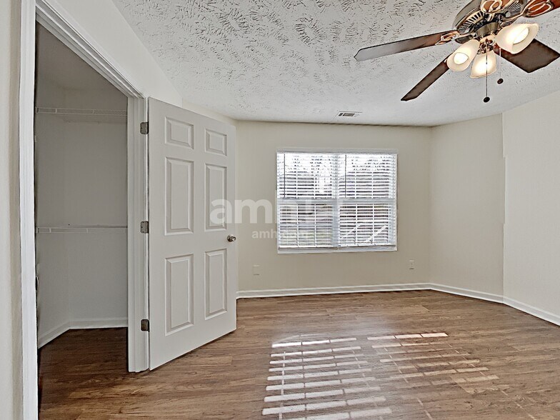 Building Photo - 5034 Timber Trail Dr