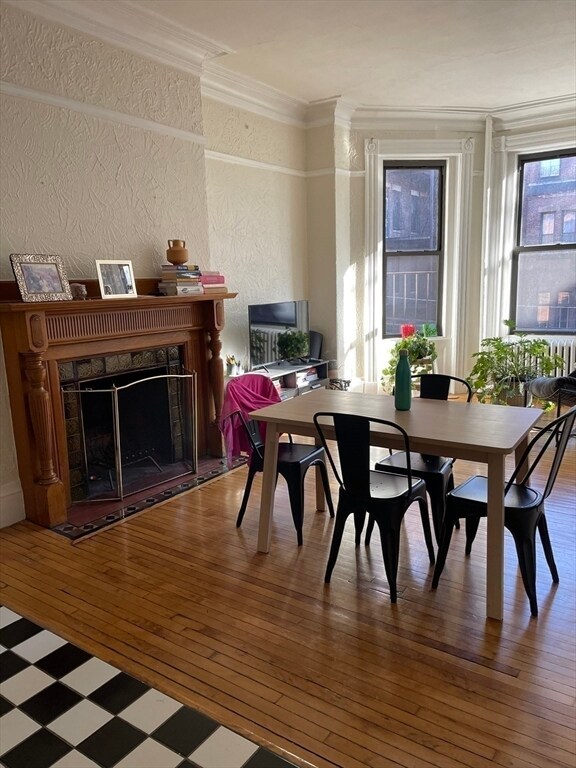 Building Photo - 394 Marlborough St