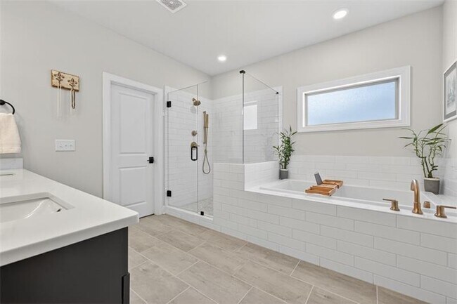 Building Photo - 345 Wiman Park Ln