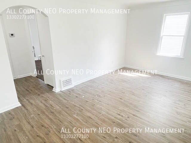 Building Photo - 20921 Westport Ave
