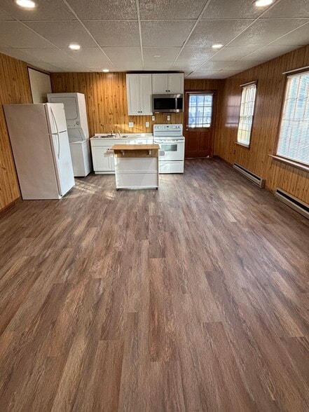 Building Photo - 8411 Shannon Rd