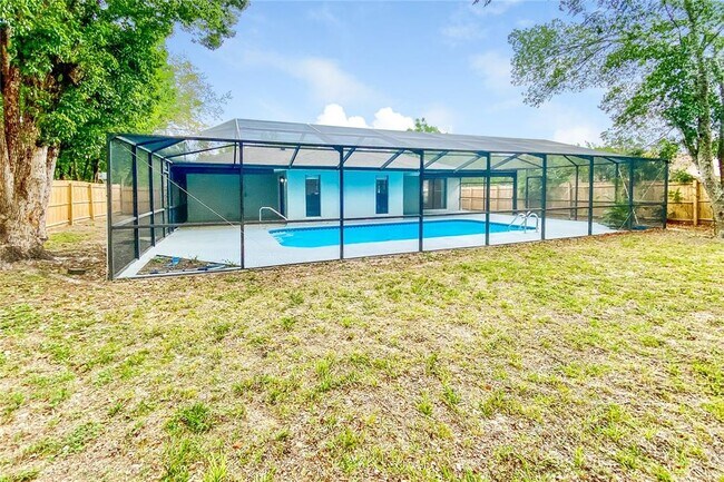 Building Photo - 3053 Stanton Ave