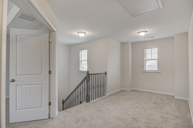 Building Photo - 3309 Ardmore St