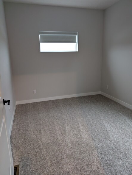 2nd Bedroom - 12855 S 45th Ter