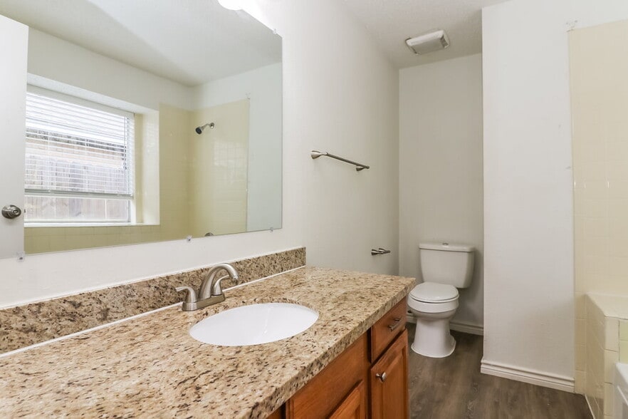 Building Photo - 10911 Kirkbud Ln