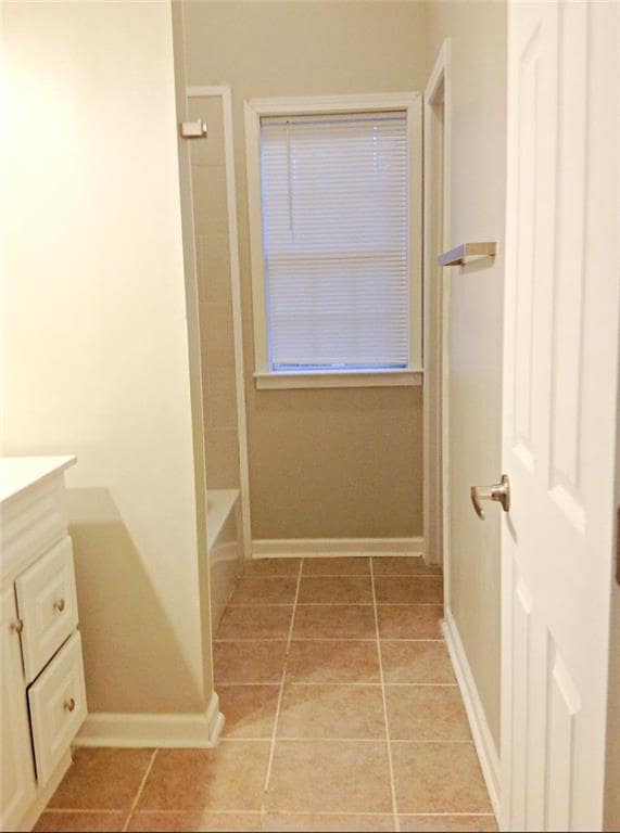 Building Photo - 218 Barfield Ave SW