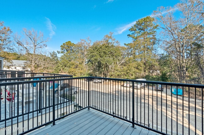 Building Photo - 7 Market