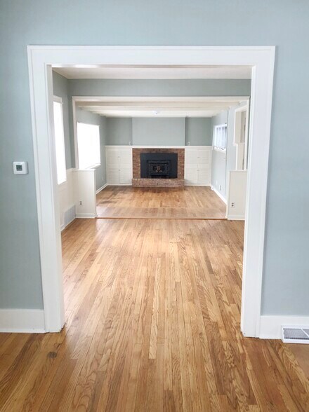 Living Area - 43 Mayfield Ave NE