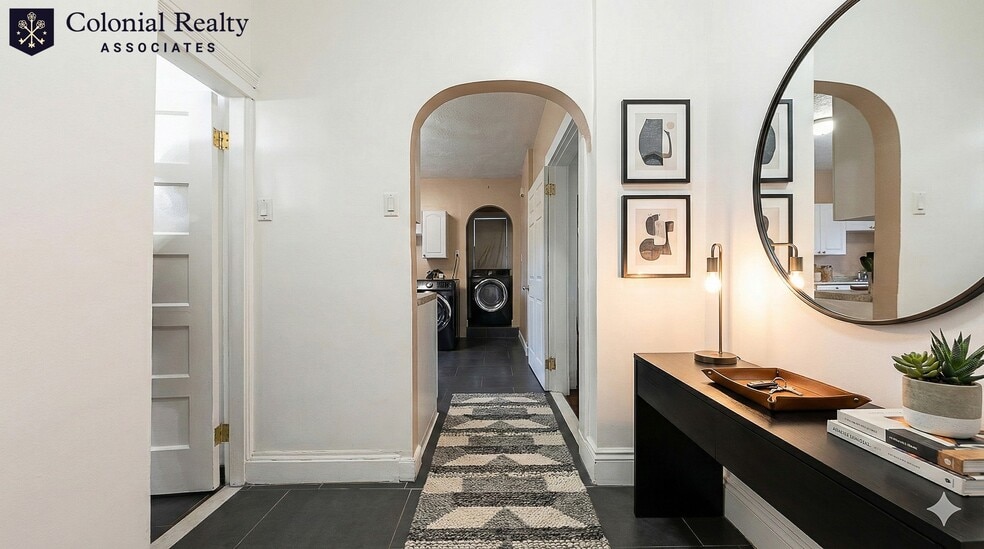 Building Photo - 41 Gordon St