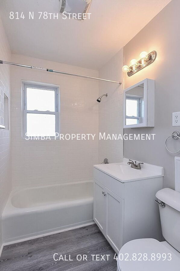 Building Photo - 814 N 78th St