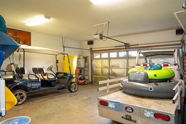 Building Photo - 175 Poker Flat Rd