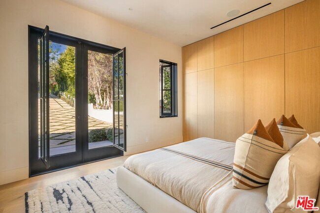 Building Photo - 24824 Pacific Coast Hwy