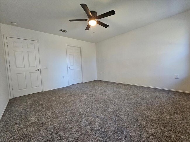 Building Photo - 5213 English Glade Dr