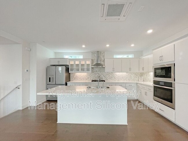 Building Photo - 3030 Boyter Pl