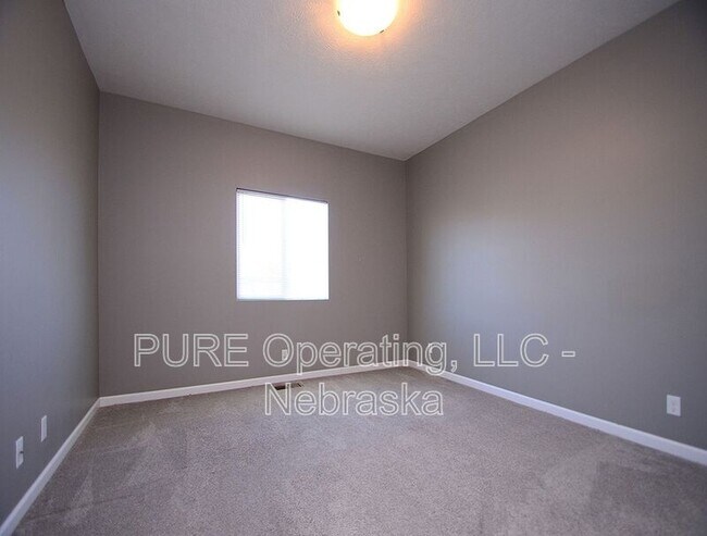 Building Photo - 16509 Heather St