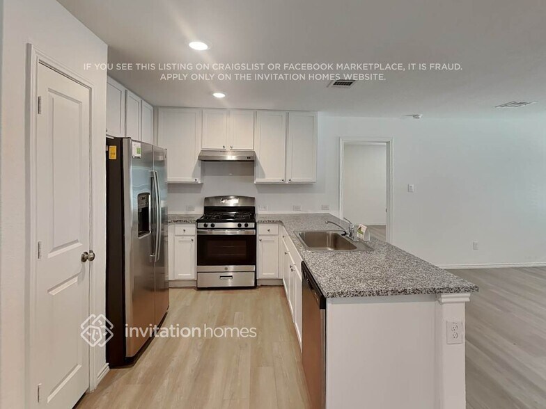 Building Photo - 4120 Waterfall Cv