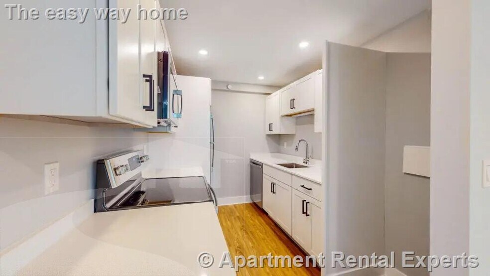 Building Photo - 132 Sherman St