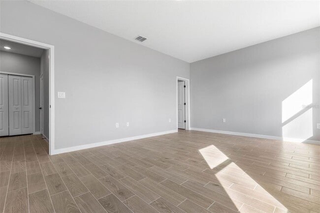 Building Photo - 21 Weymouth Ln