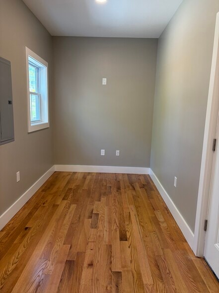Building Photo - 60 Osgood Ave