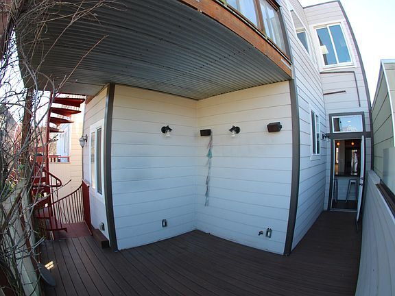 Building Photo - 22 Cotter St