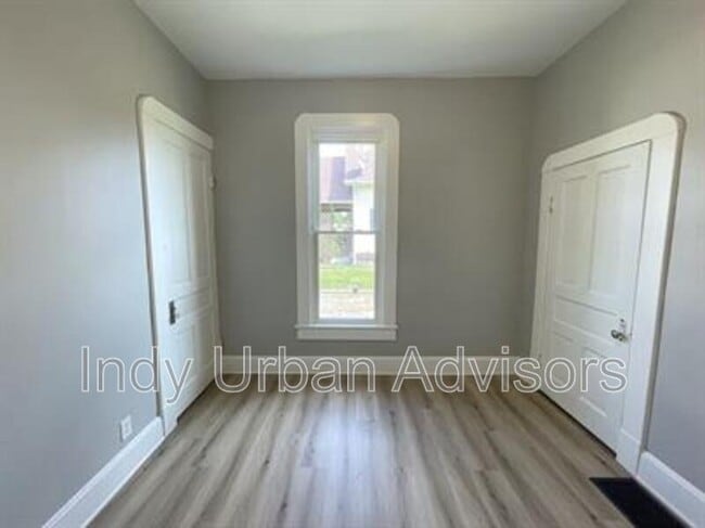 Building Photo - 1124 Cameron St