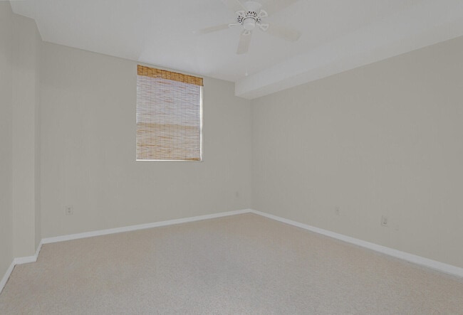 Building Photo - 600 S Dixie Hwy