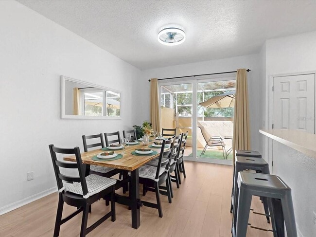 Building Photo - 1302 S Beach Cir