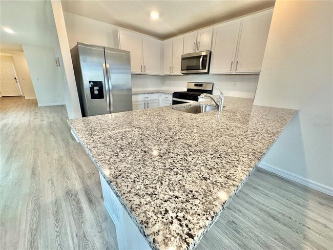 Building Photo - 36015 Sunflower Hl Dr