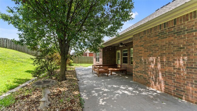 Building Photo - 410 Beasley Dr