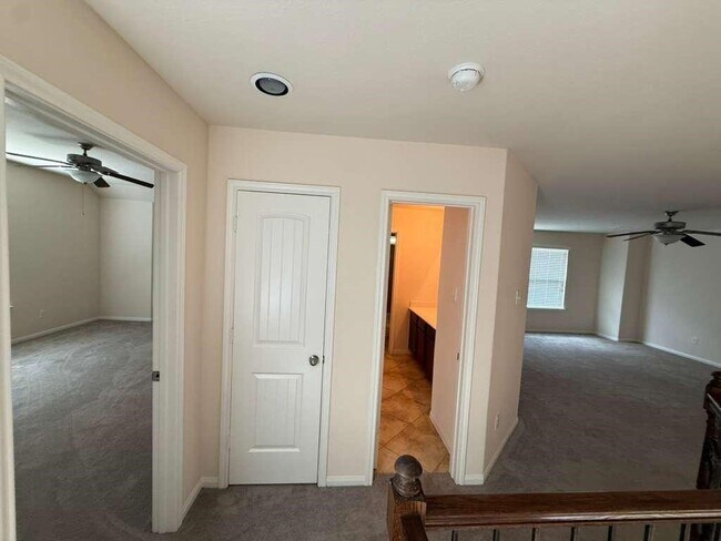 Building Photo - 7827 Mesquite Manor Ln