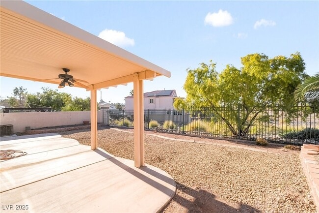 Building Photo - 1385 Dragon Rock Dr