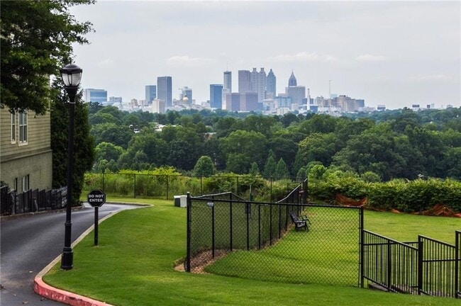 Building Photo - 1108 Milton Terrace SE